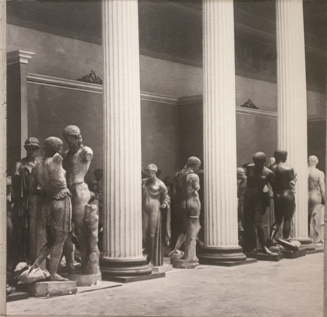 Николай Свищов-Паола Слепки в Белом зале ГМИИ им.А.С.Пушкина 1944-1945